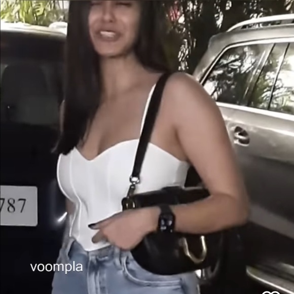 Sold/ Spotted on Mrunal: ZARA LIMITED EDITION CORSETRY TOP - Picture 13 of 13